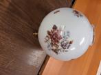 Mooie opaal glas vintage hanglamp bol. Rozen 50/60er jaren, Antiek en Kunst, Ophalen of Verzenden