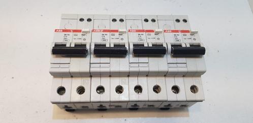 ABB Groepenkast Aardlekautomaat DS751 C16 30mA (4x), Hobby en Vrije tijd, Elektronica-componenten, Gebruikt, Ophalen of Verzenden