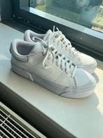 White Nike sneakers, Wit, Nike, Ophalen of Verzenden, Sneakers of Gympen
