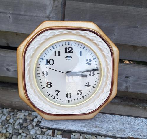 Prachtige vintage keramische Emes wandklok, Verzamelen, Retro, Huis en Inrichting, Ophalen of Verzenden