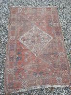 Partij van 11 antieke Perzische tapijten en een loper, Ophalen