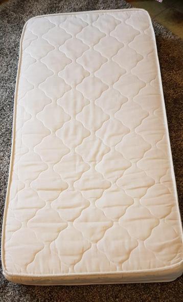 Ledikant matras 60x120 beschikbaar voor biedingen