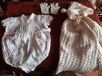 Vintage babykleertjes boxpakje gebreide cape handschoentjes, Antiek en Kunst, Antiek | Kleding en Accessoires, Verzenden