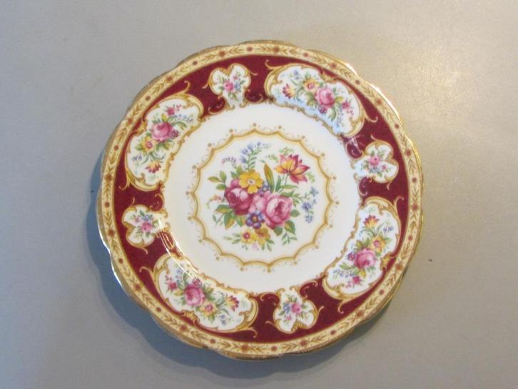 Royal Albert gebaksbordje, ontbijtbord, Lady Hamilton, Verzamelen, Porselein, Kristal en Bestek, Zo goed als nieuw, Bord of Schaal