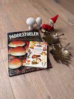 Herfst tafel  spullen boeken paddestoel kabouter, Ophalen of Verzenden