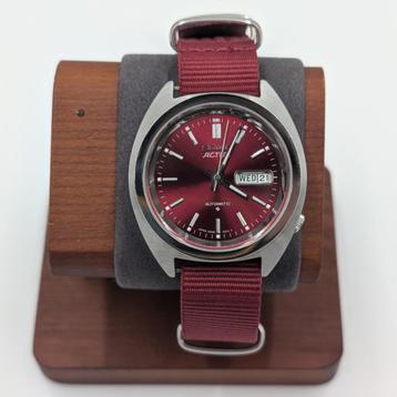 Seiko ACTUS Dag & Datum automatisch horloge bordeaux beschikbaar voor biedingen