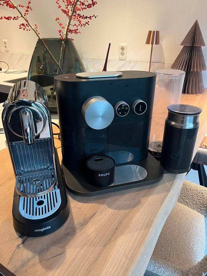 2x nespresso machine defect Magimix en Krups, Witgoed en Apparatuur, Koffiezetapparaten, Niet werkend, Koffiepads en cups, Espresso apparaat