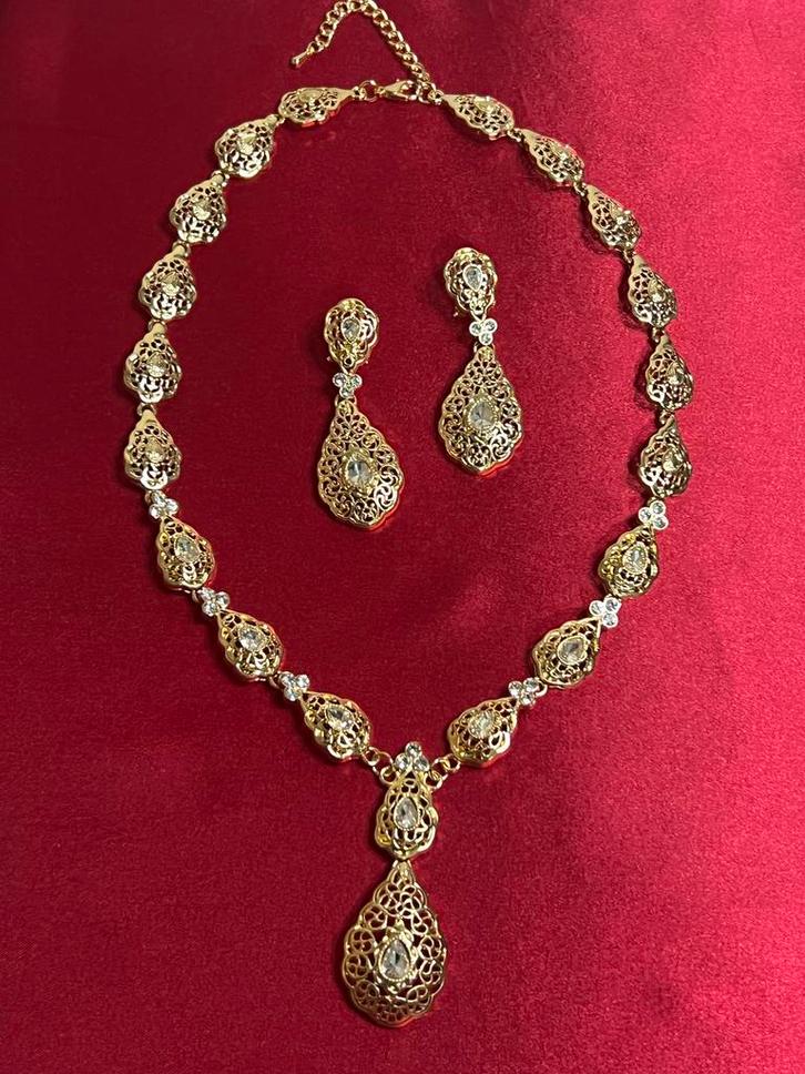 Marokkaanse Gouden Sieraden Set, Sieraden, Tassen en Uiterlijk, Kettingen, Zo goed als nieuw, Goud, Met edelsteen, Ophalen of Verzenden