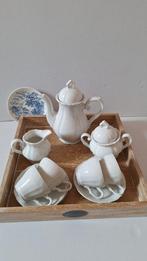 Servies wit op dienblad, Ophalen, Zo goed als nieuw, Overige stijlen, Kop(pen) en/of Schotel(s)