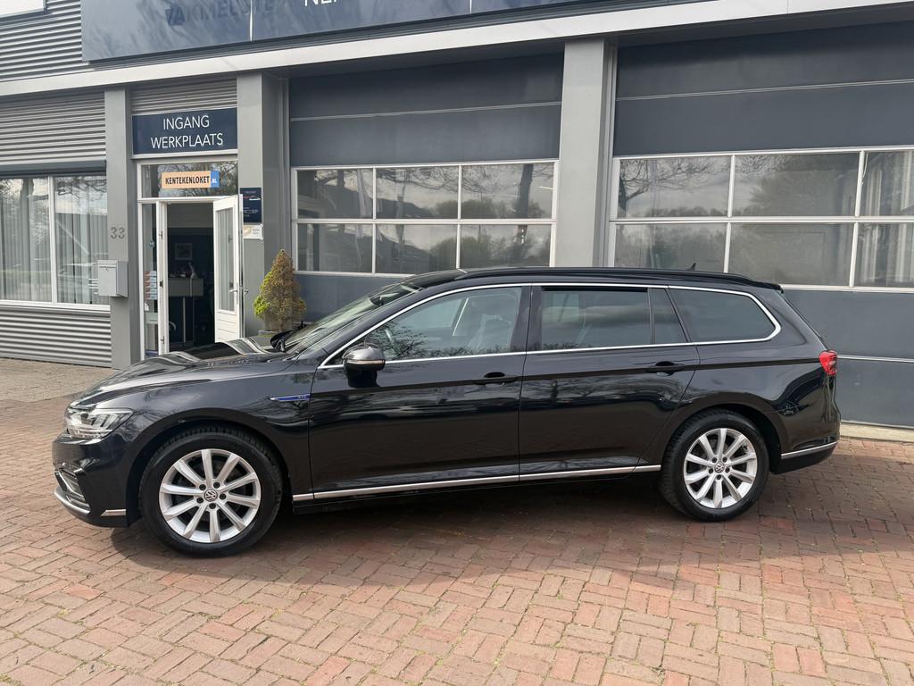 Volkswagen Passat Variant 1.4 TSI PHEV GTE Business 204pk 1e, Auto's, Volkswagen, Stof, Gebruikt, 4 cilinders, Zwart