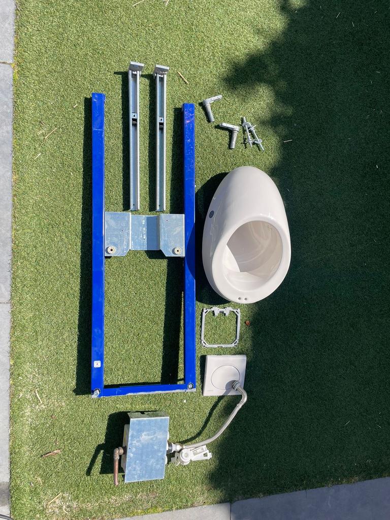 Geberit Urinoir met complete inbouw set, Doe-het-zelf en Verbouw, Ophalen of Verzenden, Gebruikt, Toilet