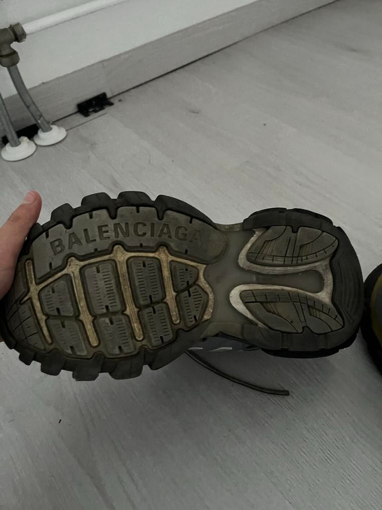 Balenciaga Track Sneakers Maat 39 Grijs Zonder LED + Bonnetj, Kleding | Dames, Schoenen, Ophalen of Verzenden, Gedragen, Grijs