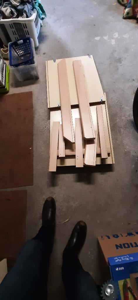 Gratis af te halen, kasthout, Doe-het-zelf en Verbouw, Hout en Planken, Ophalen, Gebruikt, Minder dan 25 mm, 200 tot 250 cm