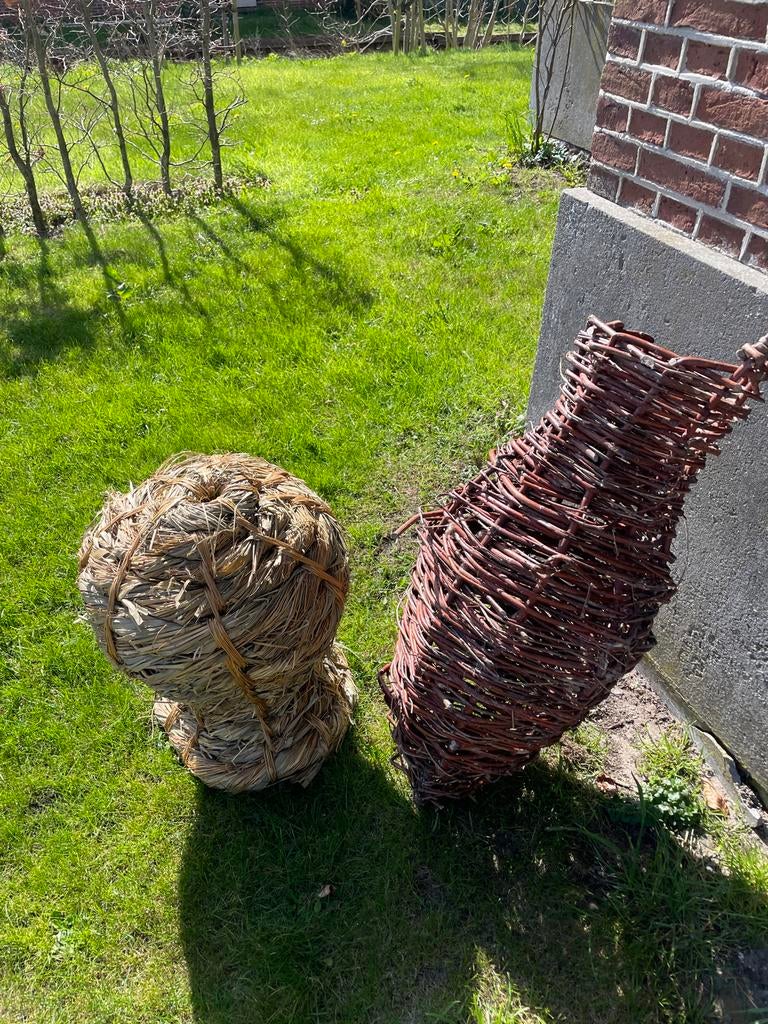 Twee eendenkorven voor 30 euro, Dieren en Toebehoren, Vogels | Overige Vogels, Mannelijk