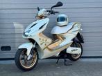 Yamaha aerox 1e eig (Nieuwstaat), Fietsen en Brommers, Aerox, Maximaal 45 km/u, Ophalen of Verzenden, Zo goed als nieuw
