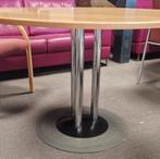 Leolux Trias tafel, Ophalen, Gebruikt