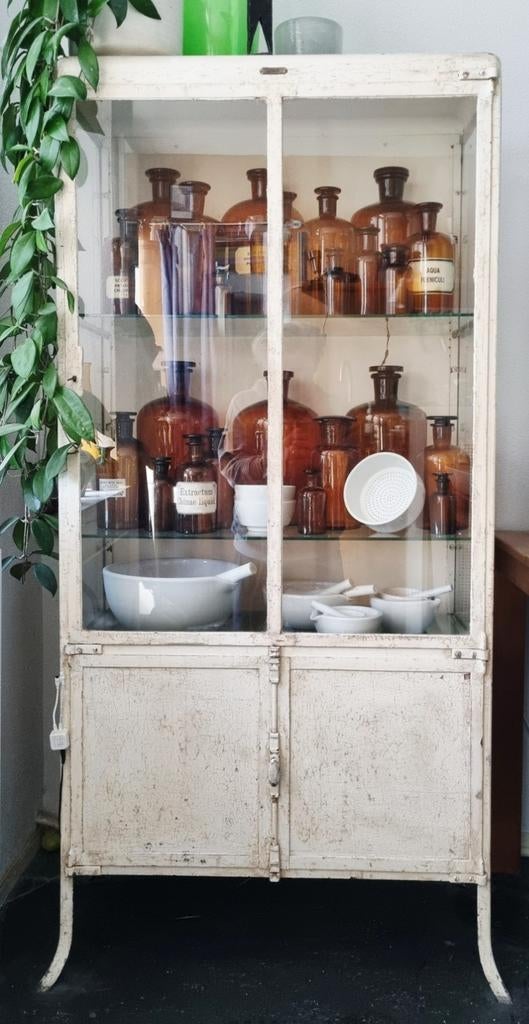 Vintage antieke apothekerskast Parijs 80 x 40 x 170 cm, Ophalen, 25 tot 50 cm, 50 tot 100 cm, 150 tot 200 cm