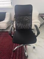 Zeer comfortabel bureaustoel  / Gaming stoel. nieuwe staat, Ophalen of Verzenden, Zo goed als nieuw, Zwart