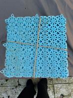 Gratis : 36 plastic tegels voor onder zwembad of jacuzzi, Ophalen, Gebruikt