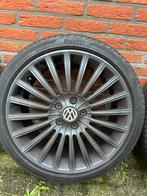 Set van 4 Pirelli banden met velgen 225/40 R18, Ophalen of Verzenden, Gebruikt