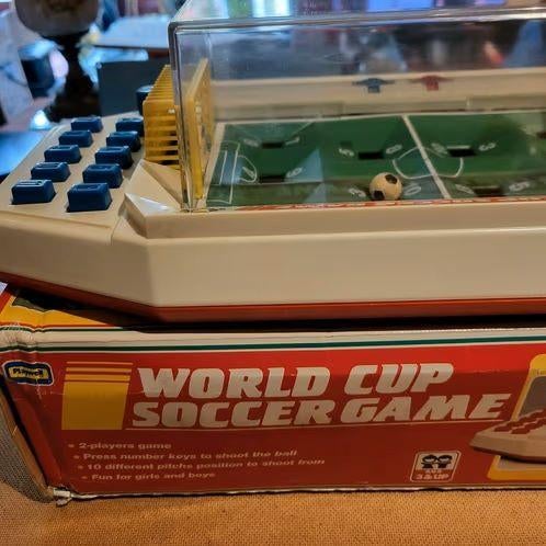 Tafelvoetbalspel voor kids, Ophalen of Verzenden, Zo goed als nieuw