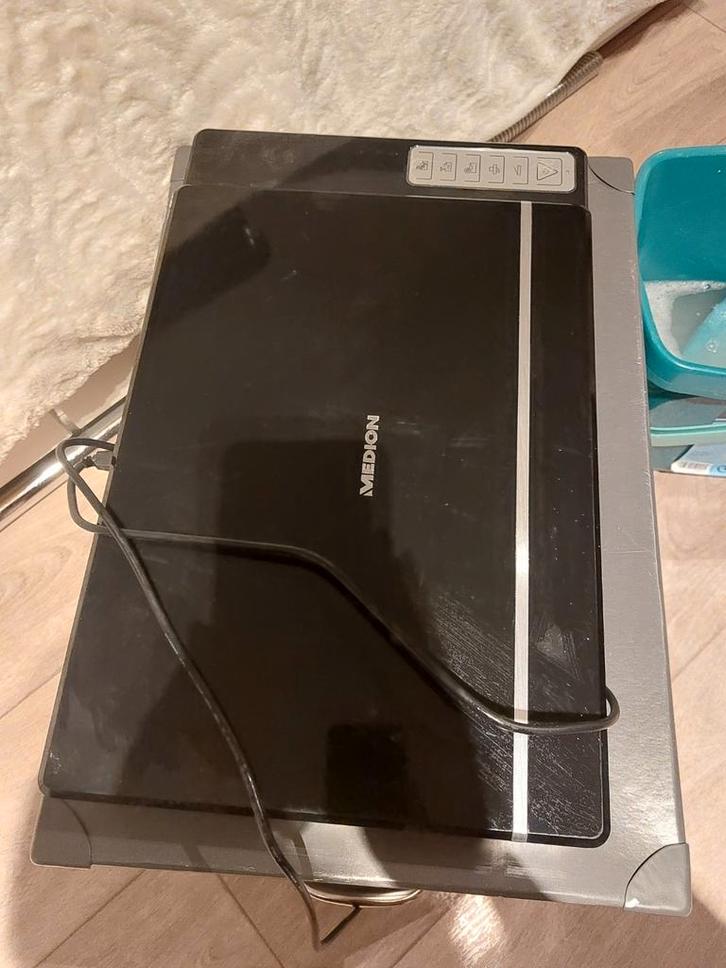 Medion P91020 (MD 91000) USB 2.0 Flatbedscanner, Computers en Software, Scanners, Gebruikt, Flatbedscanner, Windows, Ophalen of Verzenden