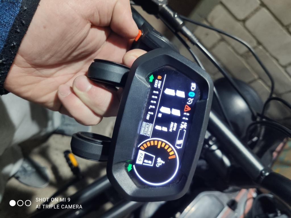 Display Dz43, Fietsen en Brommers, Fietsaccessoires | Fietscomputers, Ophalen of Verzenden, Zo goed als nieuw