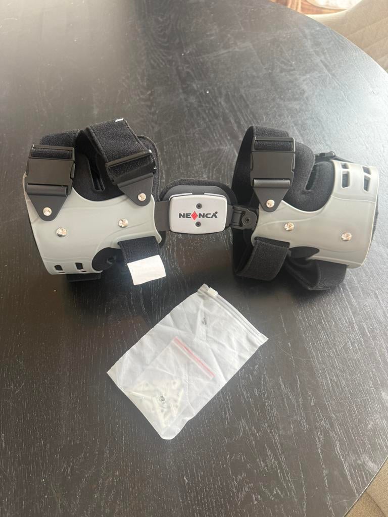 Knie brace, Ophalen, Zo goed als nieuw