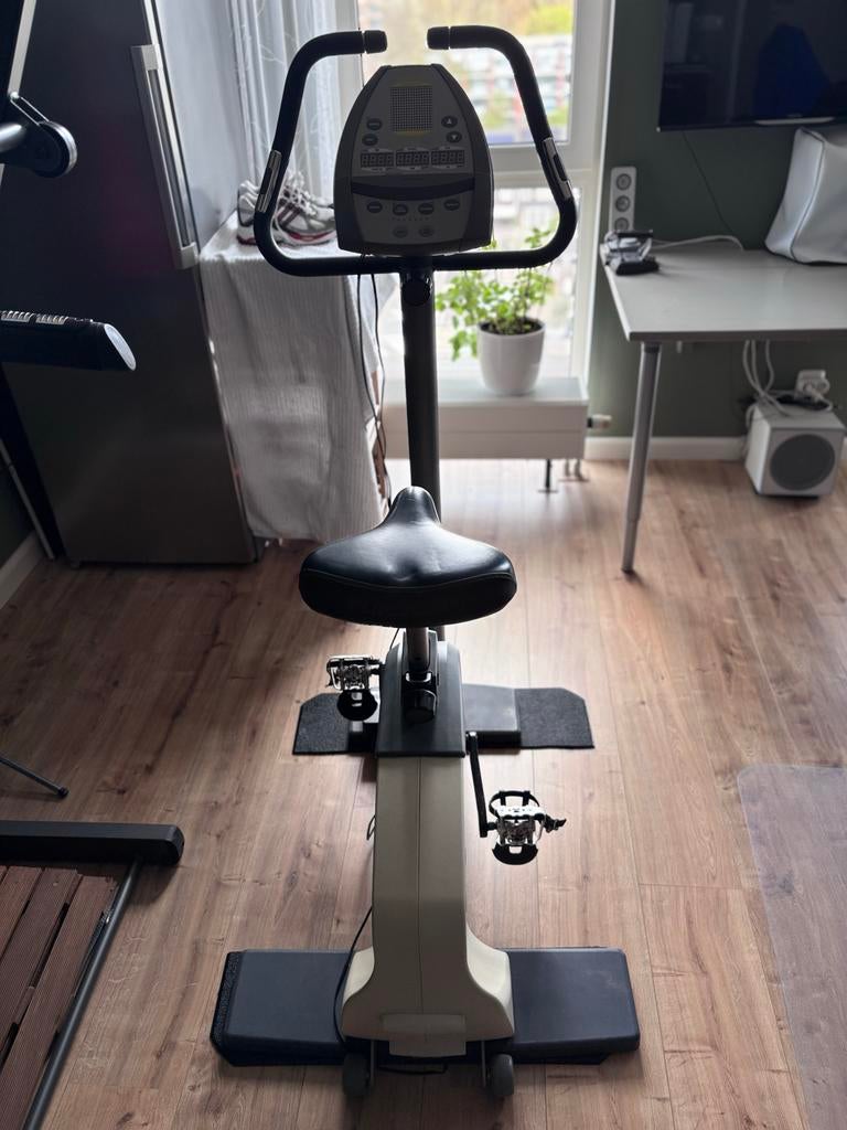 Tunturi E30 Hometrainer, Ophalen, Gebruikt, Metaal, Benen