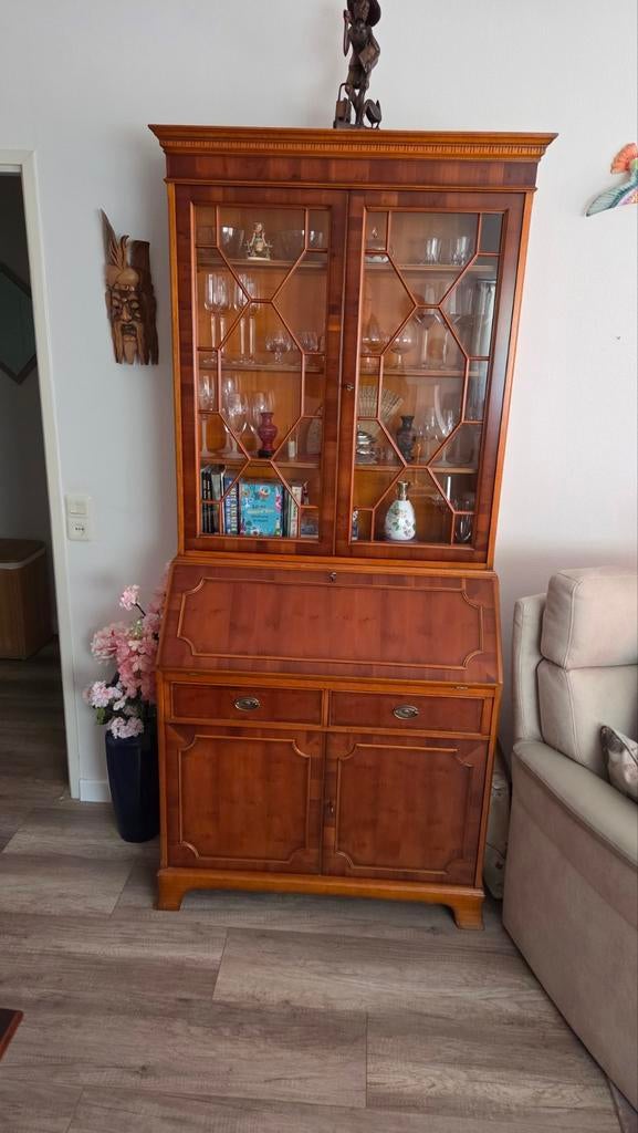 Heldense Meubel Taxus Vitrinekast met Secretaire, Ophalen, Gebruikt, Met deur(en), Klassiek