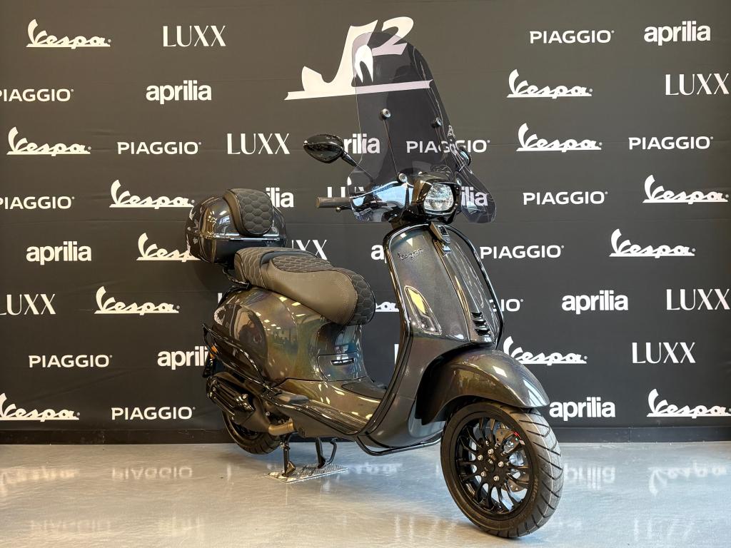 Vespa Sprint | Psychedellic | Brom/Snor | 2026 | 0 km | Nieu, Overige modellen, ., Maximaal 45 km/u, Nieuw