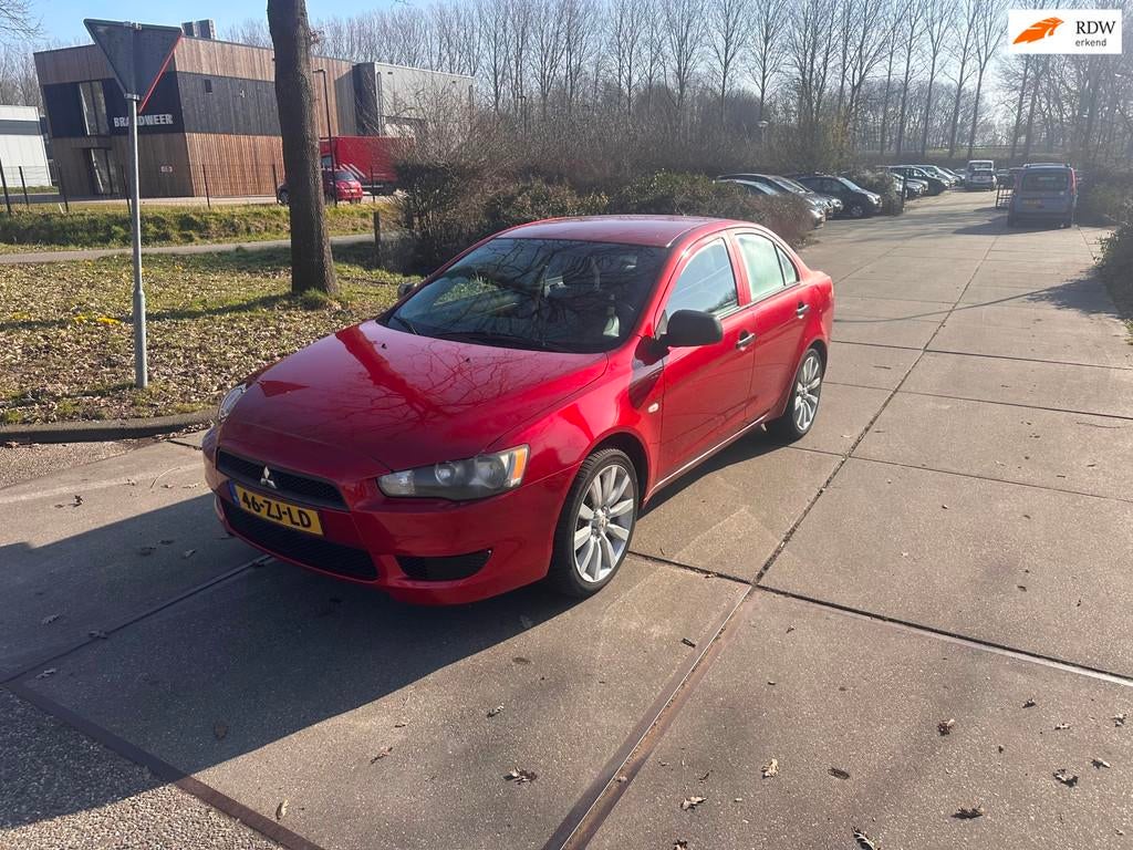 Mitsubishi Lancer Sports Sedan 1.5 Inform Airco.Airco, Auto's, Voorwielaandrijving, Gebruikt, 4 cilinders, Origineel Nederlands
