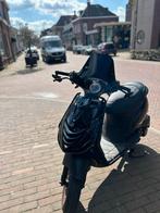 Piaggio Zip Scooter uit 2022 - Zwart, Zo goed als nieuw, Maximaal 45 km/u, Zip, Ophalen of Verzenden, Zo goed als nieuw