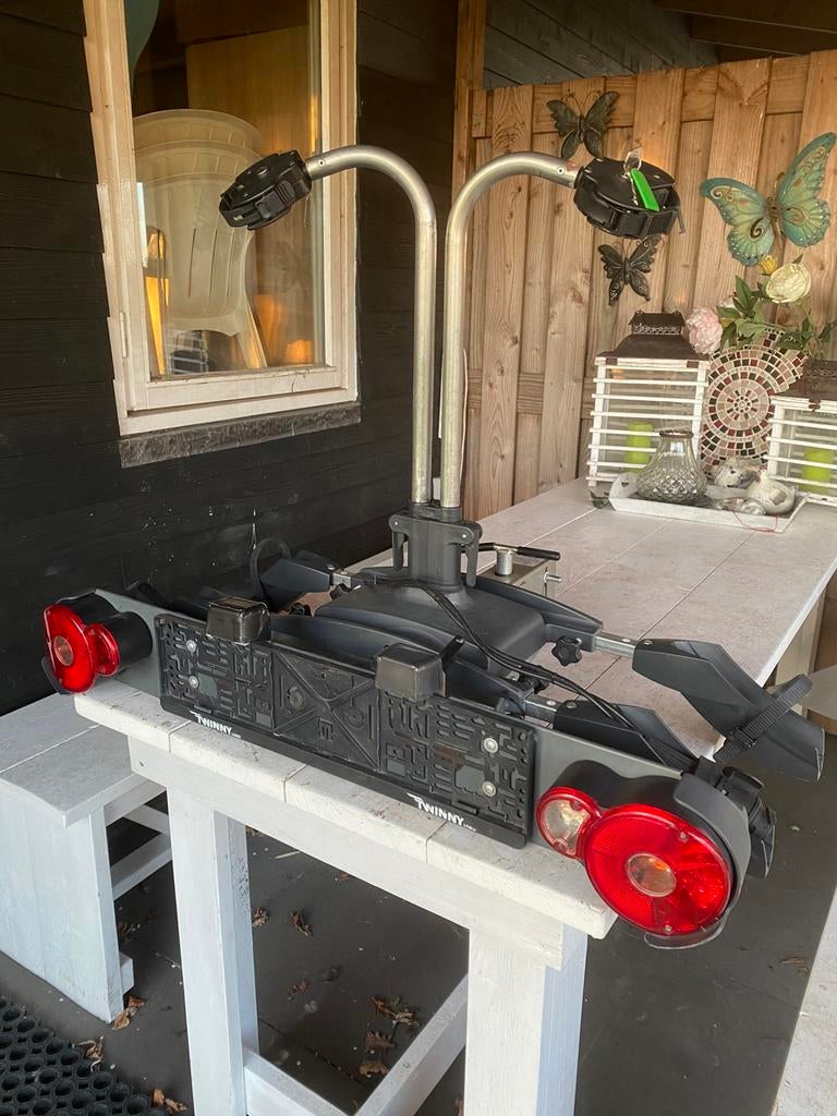 Fietsendrager ook voor elektrische fietsen( twinny load), Ophalen, Elektrische fiets, Zo goed als nieuw, 2 fietsen