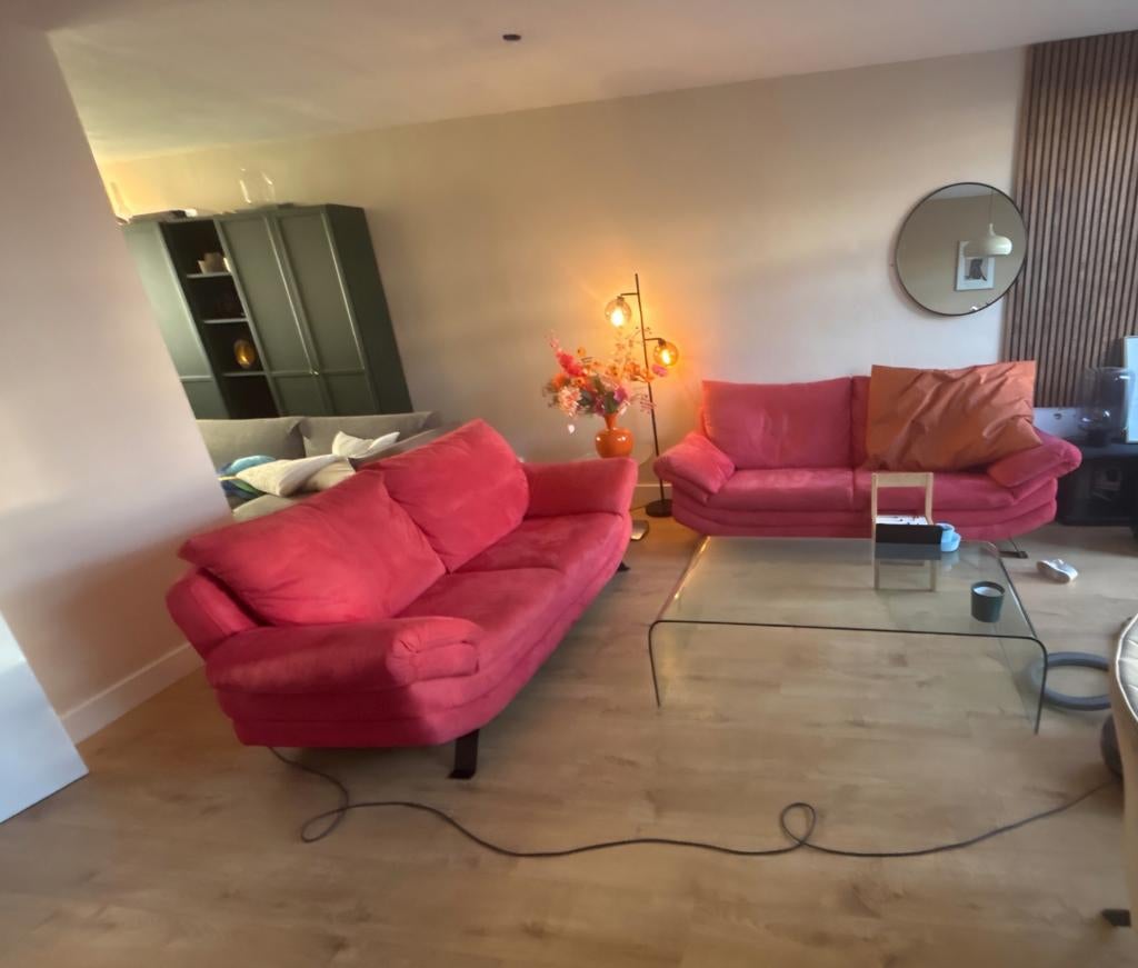 Twee roze/rode banken 1x180 en 1x210, Huis en Inrichting, Banken | Bankstellen, Ophalen, Gebruikt, 75 tot 100 cm, Stof