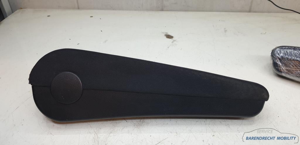 Armleuning rechtse kant Vito Viano W639 rechter armsteun 200, Auto-onderdelen, Interieur en Bekleding, Gebruikt, Mercedes-Benz AG