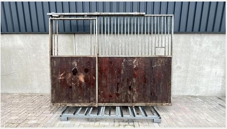 Voorwand met schuifdeur | 3000 x 2250 mm. | Gebruikt, Dieren en Toebehoren, Stalling en Weidegang, Opfok, Stalling, Weidegang