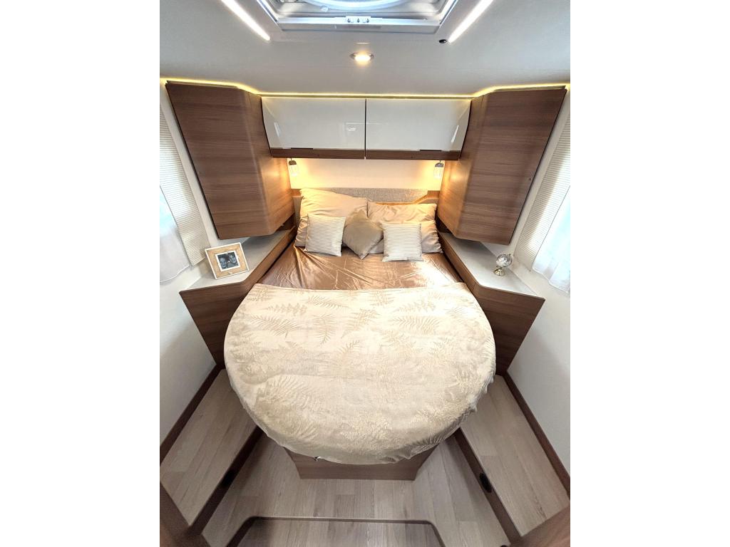 Rapido C86 9-TRAPS AUTOMAAT QUEENSBED + FACE TO FACE UNIEK!, Caravans en Kamperen, Automaat, Fiat, Bedrijf, Diesel