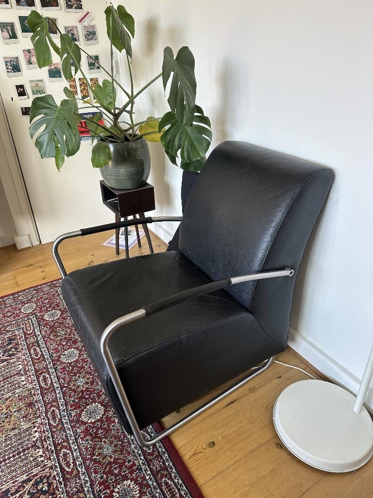 Nette zwart leren lounge stoel, Ophalen, Zwart, Leer, Zo goed als nieuw