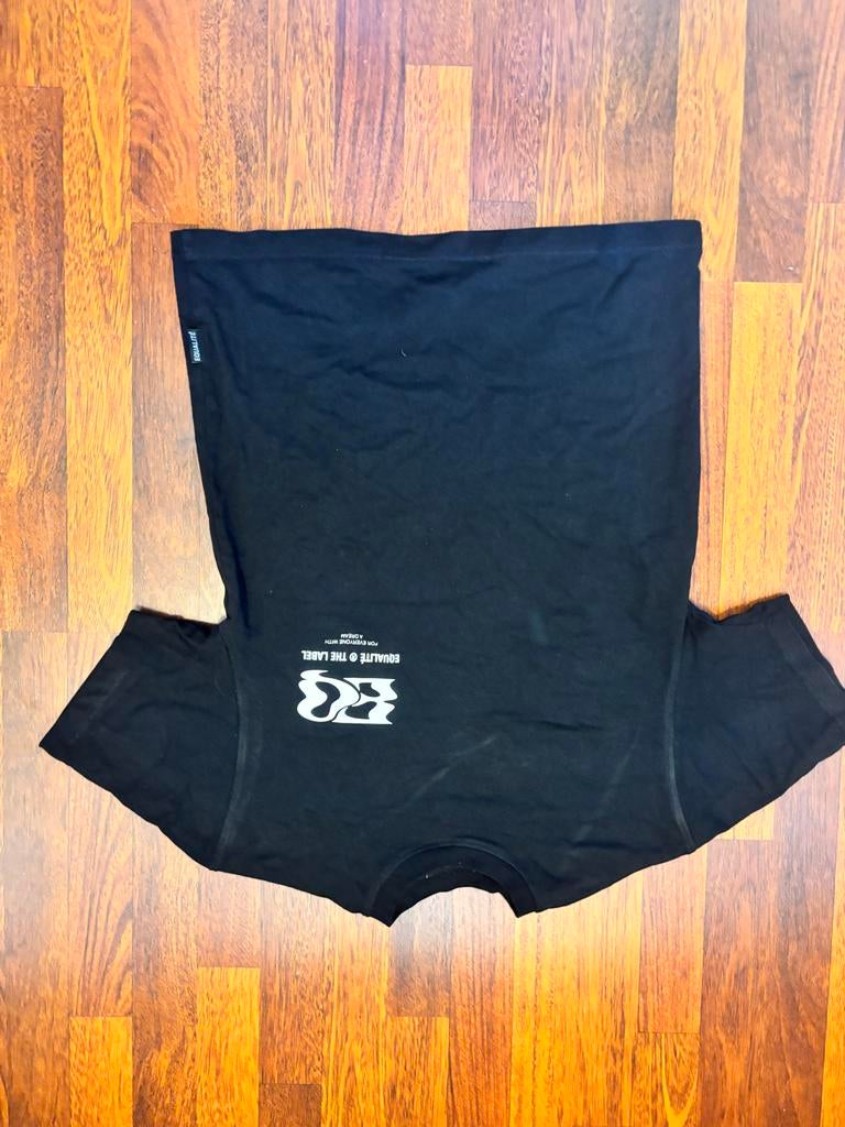 Equalite T-shirt Maat S - Beetje verwassen, Kleding | Heren, Ophalen of Verzenden, Gedragen, Maat 46 (S) of kleiner, Zwart