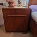 2 MOOIE ANTIEKE BEWERKTE NACHTKASTJES COMPLEET
AFMETING
BREE, Ophalen, 55 tot 70 cm, Zo goed als nieuw, 45 tot 65 cm