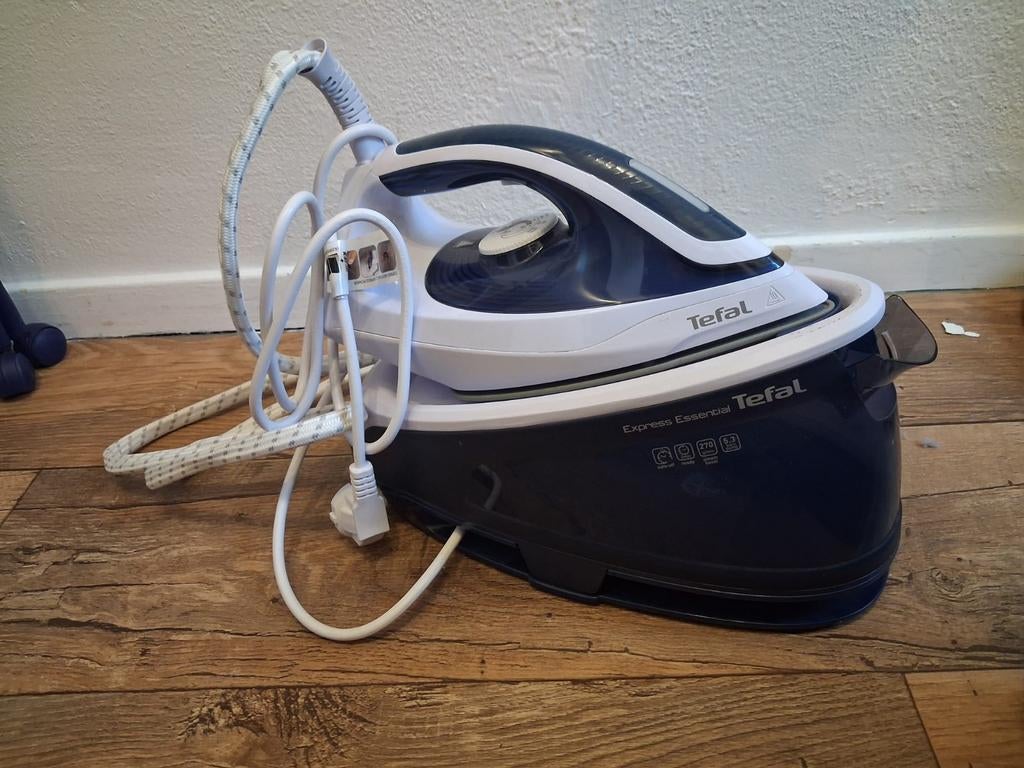 Tefal Express Essential Stoomstrijkijzer - Zo goed als nieuw, Witgoed en Apparatuur, Strijkijzers en Strijkplanken, Ophalen of Verzenden