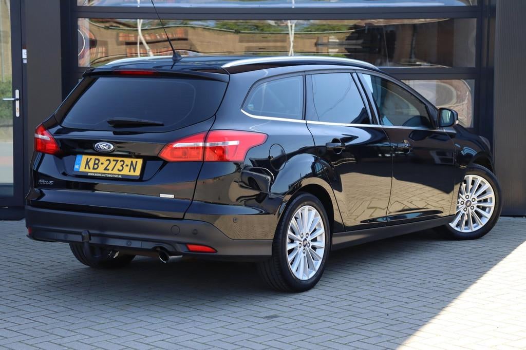 Ford Focus Wagon 1.5 Titanium | NAP | Clima | Cruise | Navi, Euro 6, 4 cilinders, 150 pk, Zwart