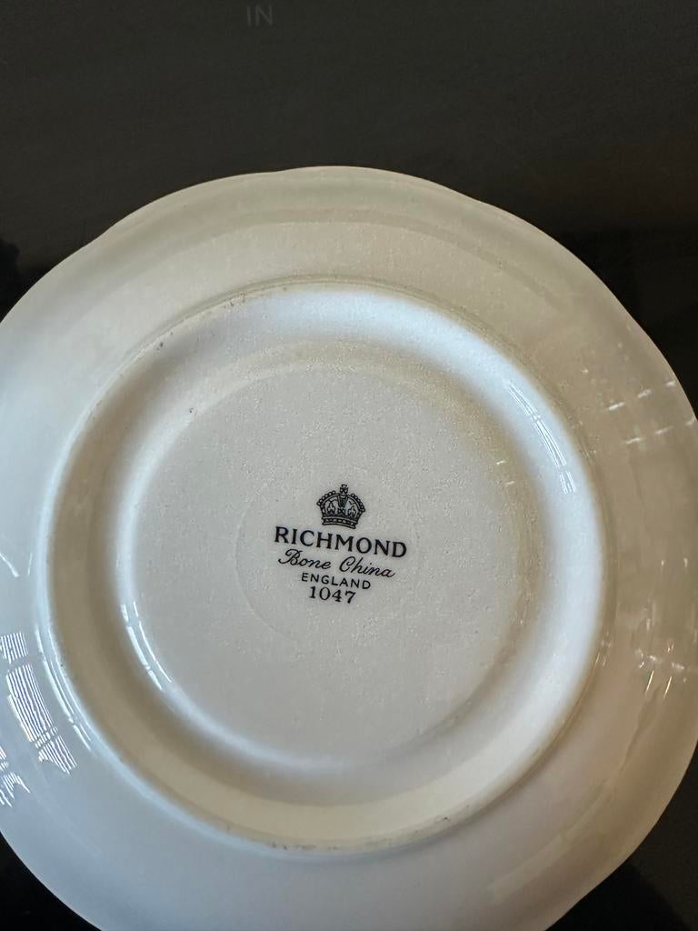 Richmond Bone China kop en schotel - Lelietjes-van-dalen, Ophalen
