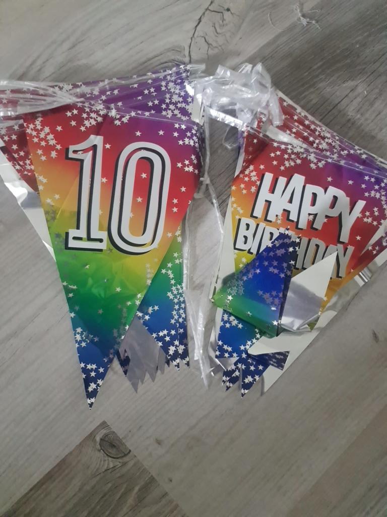 2x verjaardags slinger, Ophalen of Verzenden, Gebruikt, Versiering, Verjaardag