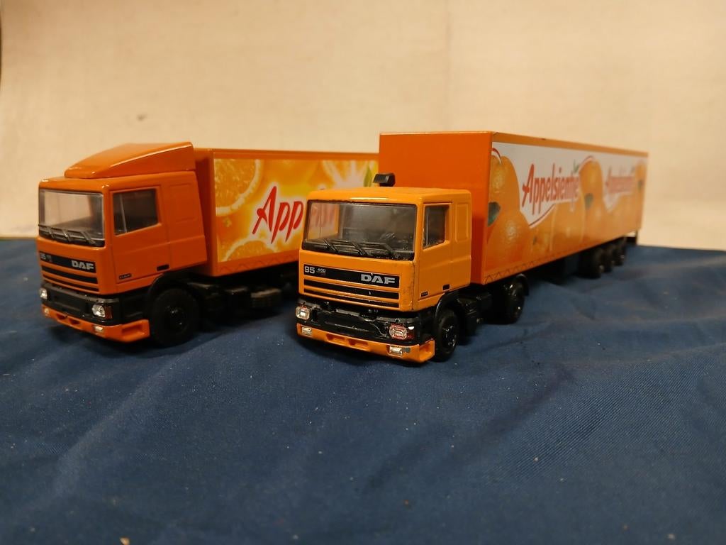 2 x Lion Toys DAF 95  " Appelsientje ", Ophalen of Verzenden, Bus of Vrachtwagen, Lion Toys