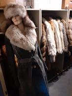 Lange grijze suede bontjas bont jas +echte blauwvos kraag 36, Ophalen of Verzenden, Zo goed als nieuw, Maat 36 (S), Grijs
