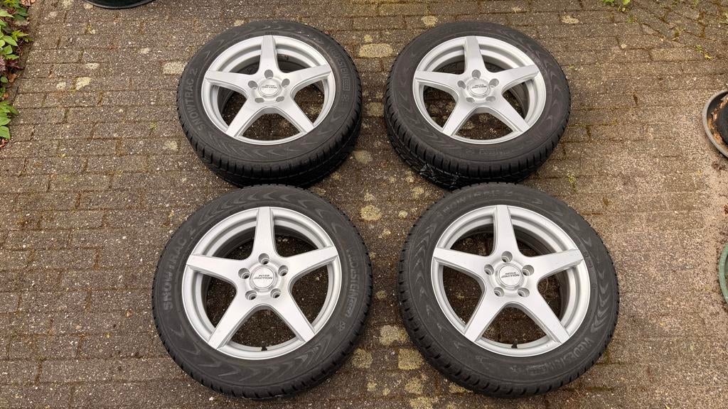 Winterbanden met lichtmetalen velgen 205/55 R16 Vredestein, Auto-onderdelen, Banden en Velgen, Banden en Velgen, Winterbanden