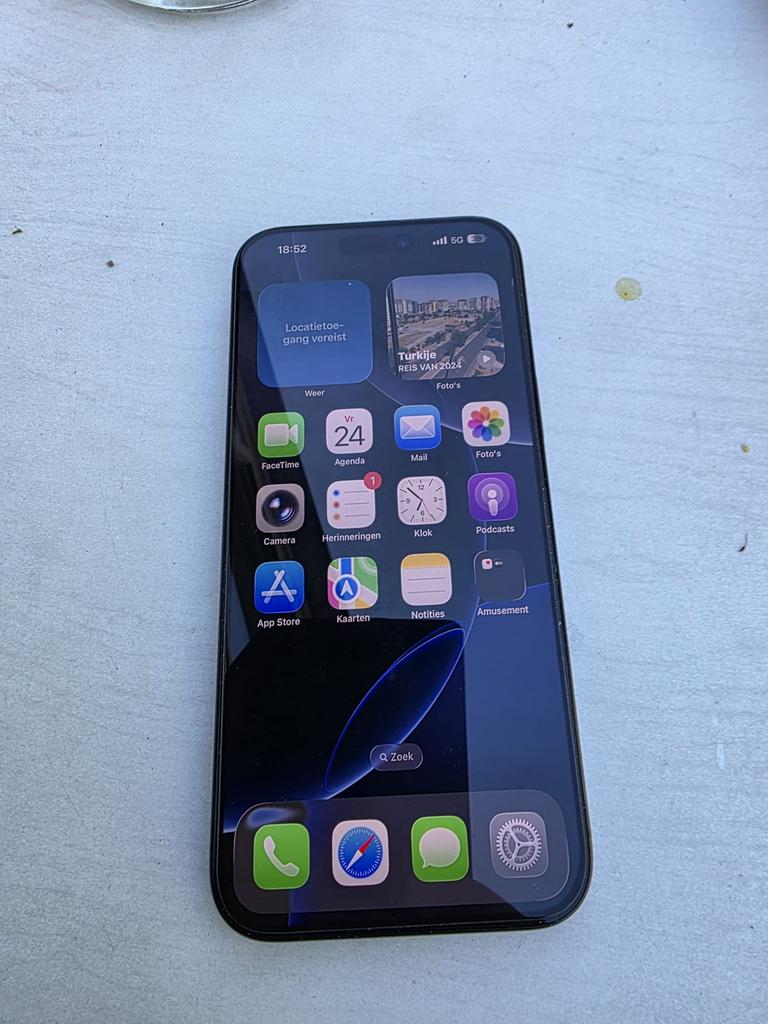 iPhone 16 512 gig kleur zwart, Ophalen of Verzenden, Zo goed als nieuw