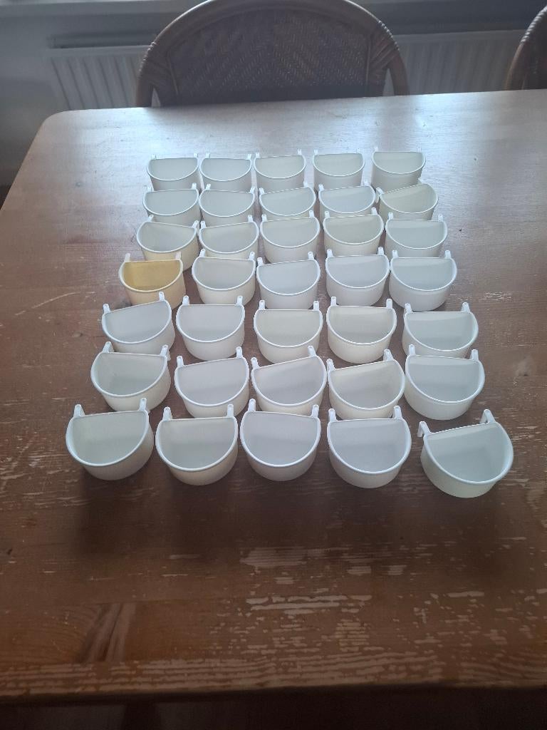 Voerbakjes/Drinkflesjes, Dieren en Toebehoren, Vogels | Kanaries, Meerdere dieren, Zangkanarie